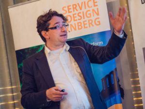Sind Designer die neuen Unternehmensberater – Prof. Torsten Stapelkamp, Drinks #10